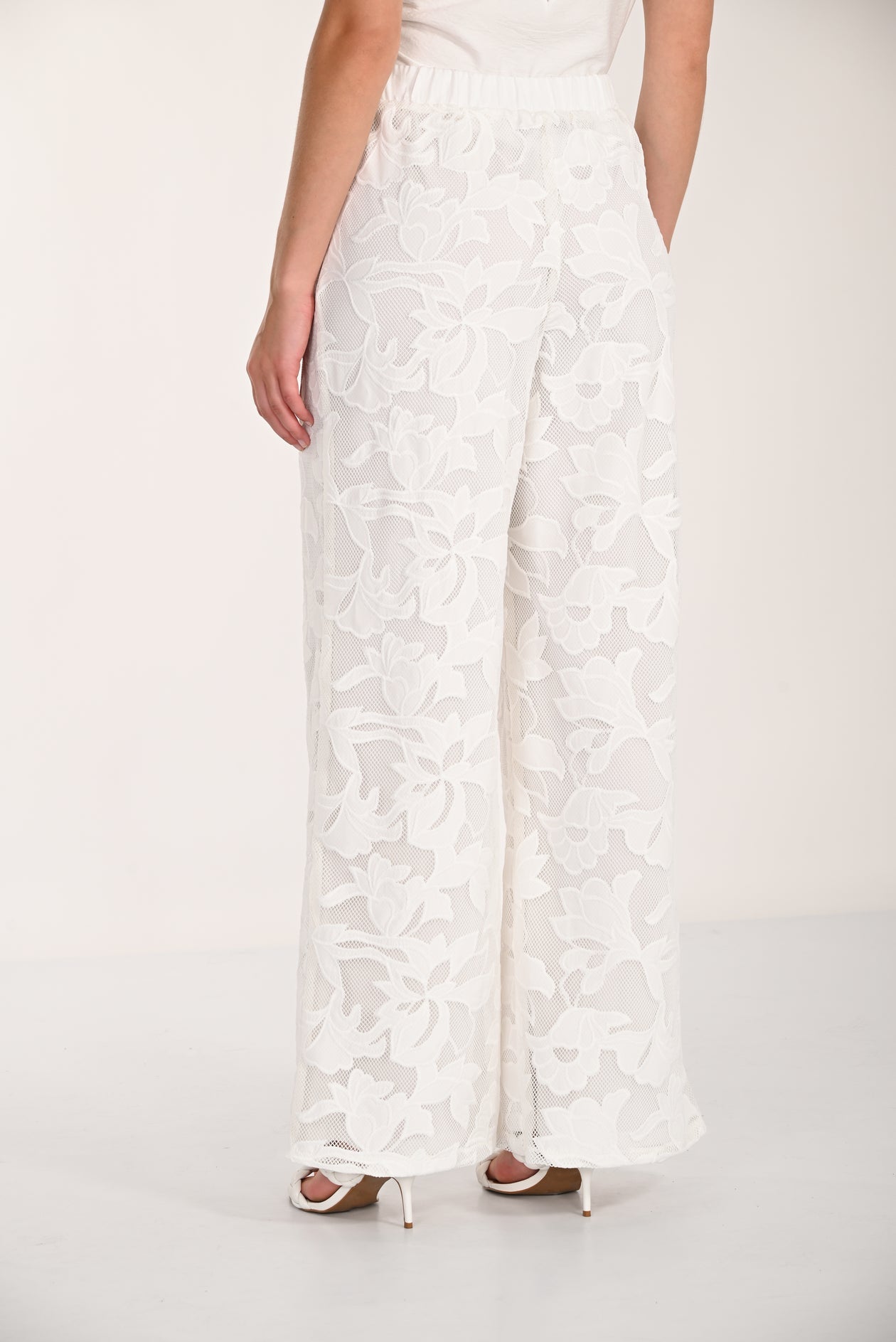 White Three-Piece Set