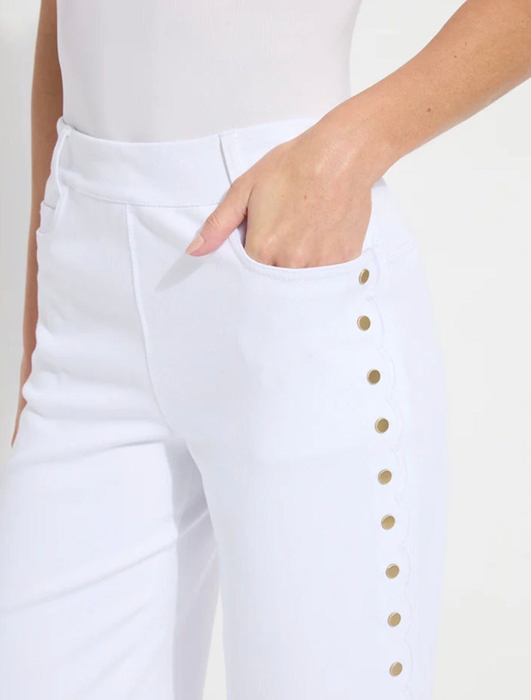 Willa Scallop Studded Crop Denim (25" Inseam)